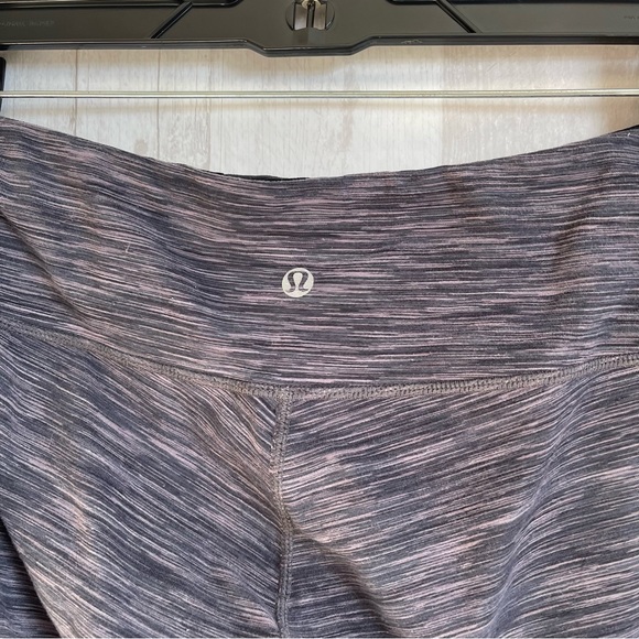 Lululemon womens crops leggings size 12 - Picture 4 of 4
